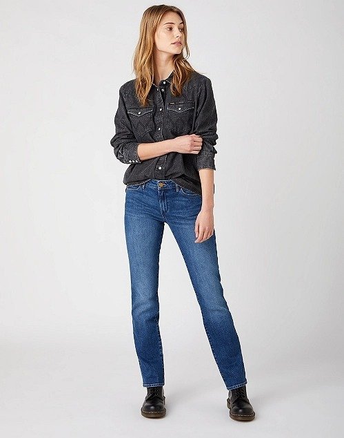 WRANGLER®STRAIGHT JEANS IN AIRBLUE
