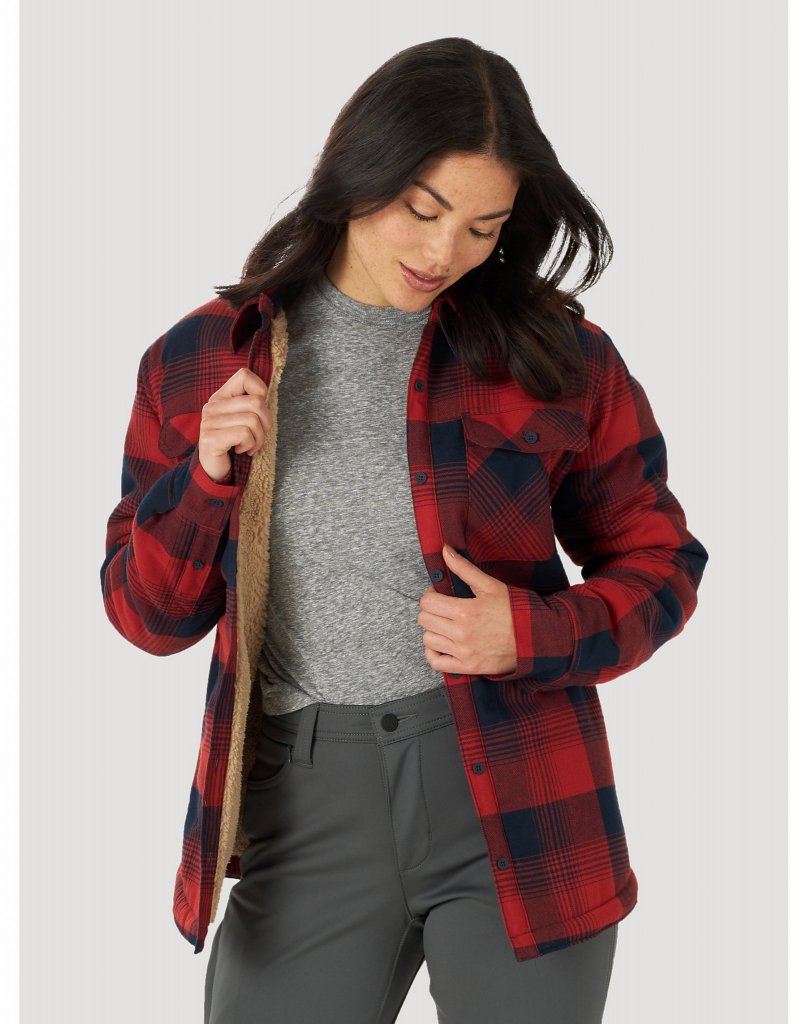 Wrangler®SHERPA LINED FLANNEL IN RED