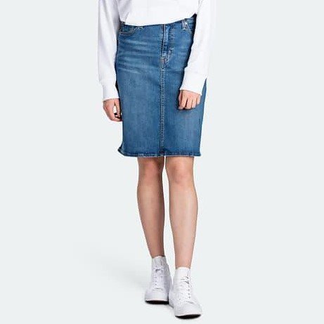 LEVI'S® ICONIC SKIRT - SUKNĚ NAD KOLENA DO A -PARTY BLUE